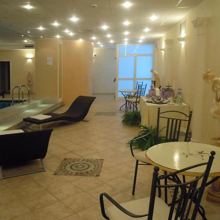 Hotel Villa Medici Rocca San Giovanni Esterno foto