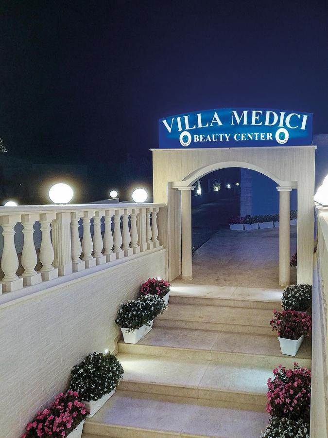 Hotel Villa Medici Rocca San Giovanni Esterno foto