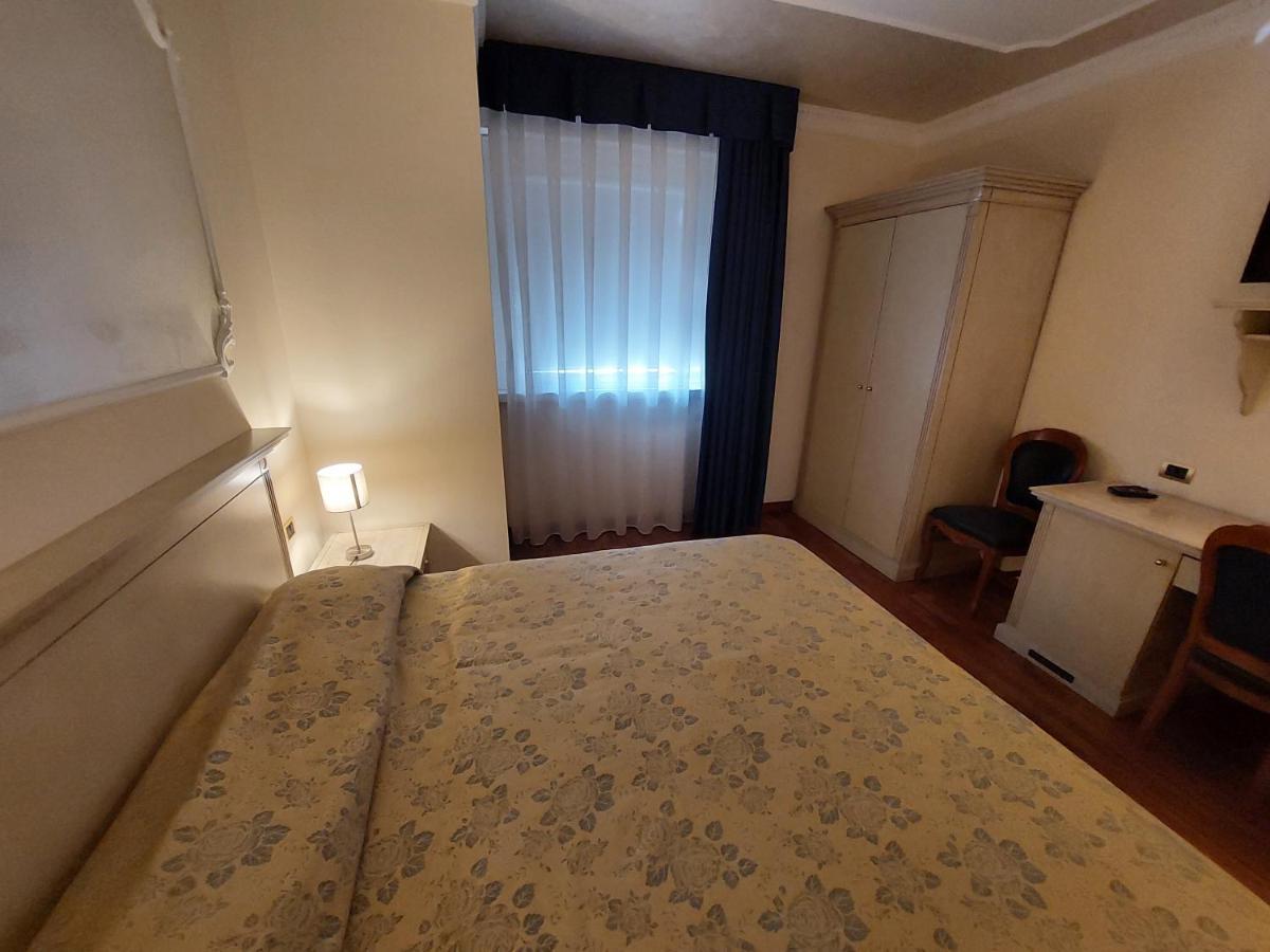 Hotel Villa Medici Rocca San Giovanni Esterno foto