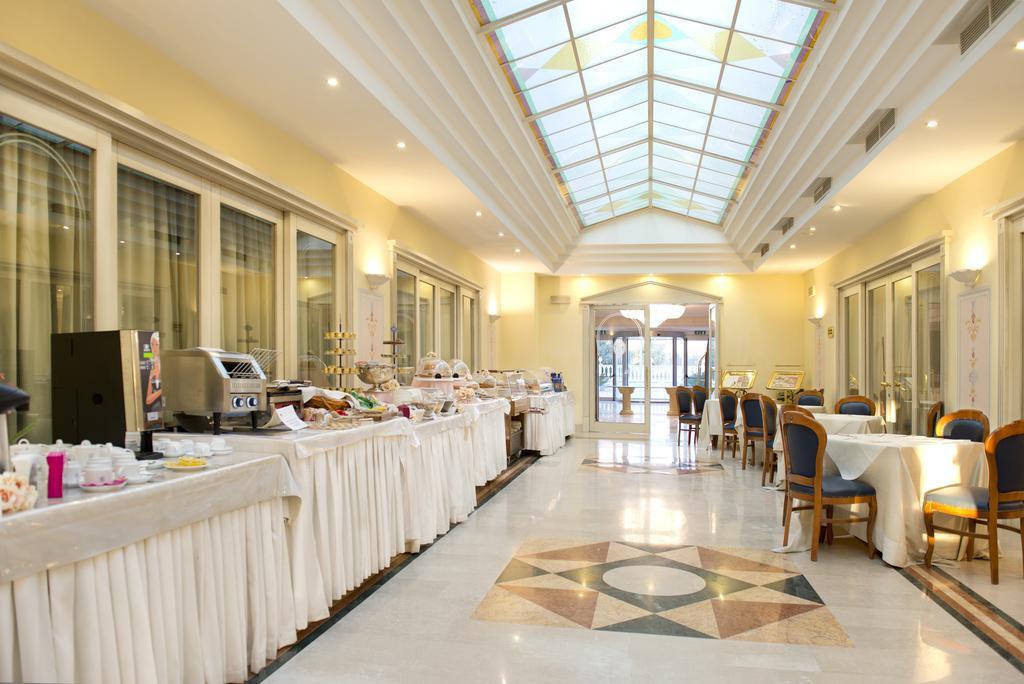 Hotel Villa Medici Rocca San Giovanni Esterno foto