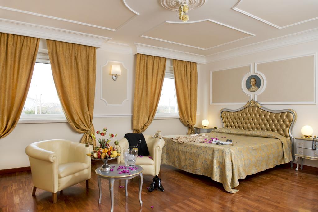 Hotel Villa Medici Rocca San Giovanni Esterno foto
