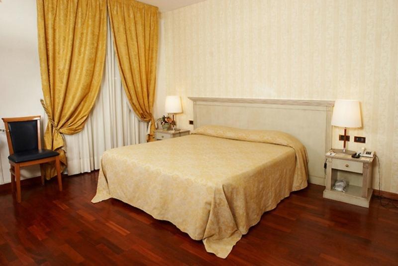 Hotel Villa Medici Rocca San Giovanni Esterno foto