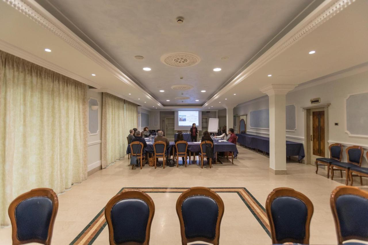 Hotel Villa Medici Rocca San Giovanni Esterno foto