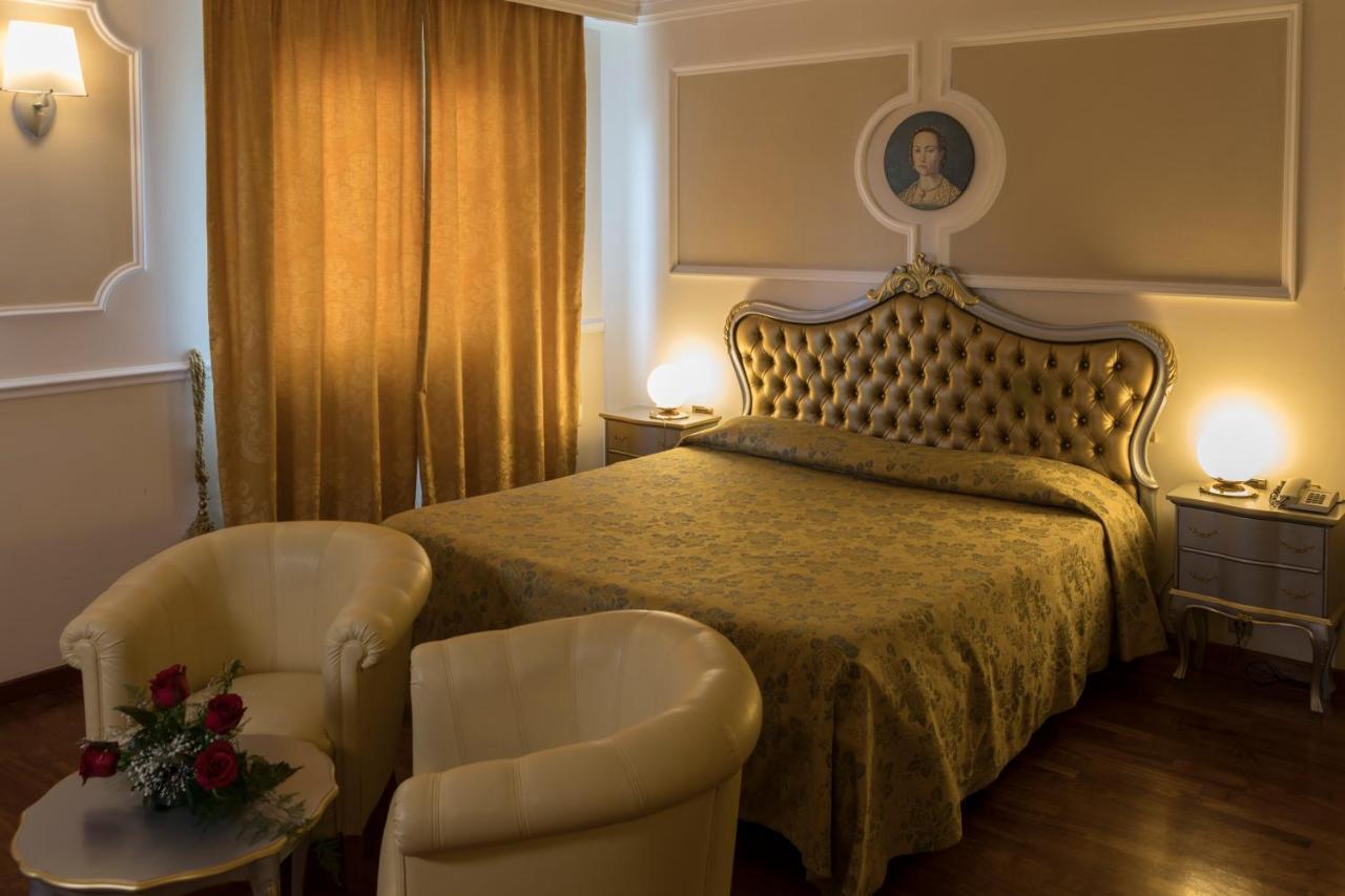 Hotel Villa Medici Rocca San Giovanni Esterno foto