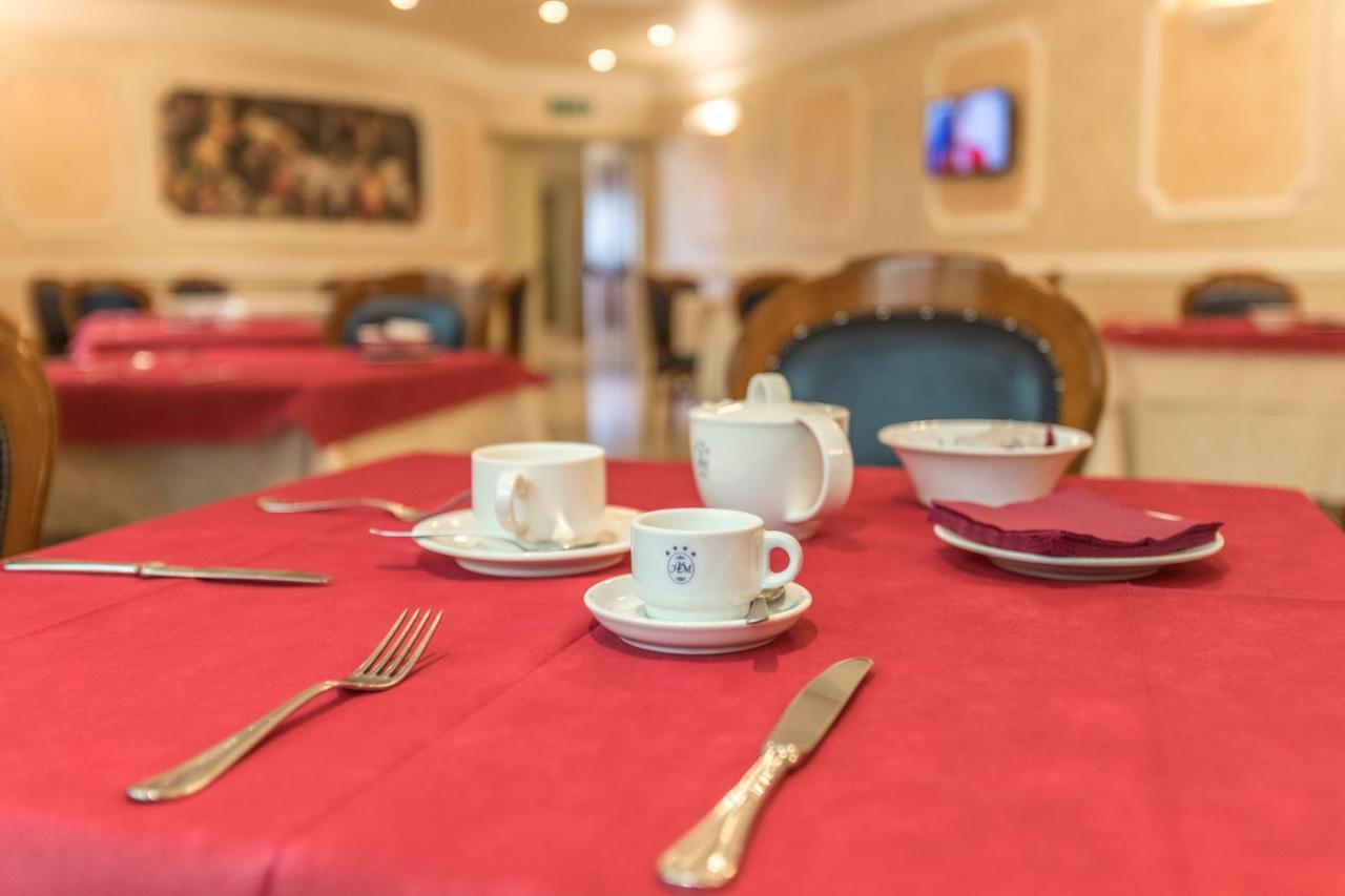 Hotel Villa Medici Rocca San Giovanni Esterno foto